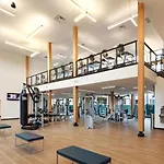 Blueground Newcastle Gym Nr Parks Sea-779